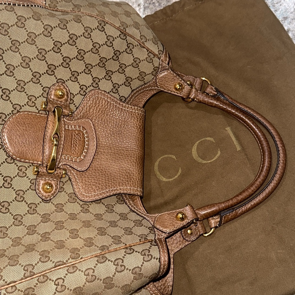 Vintage Gucci New Pelham Large Shoulder Bag w/ Gold Hardware - Picture 14 of 14